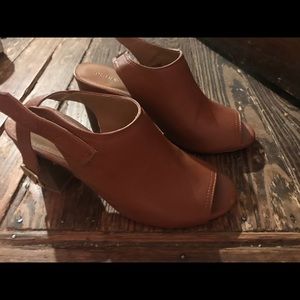 Old Navy chunky heel sandals